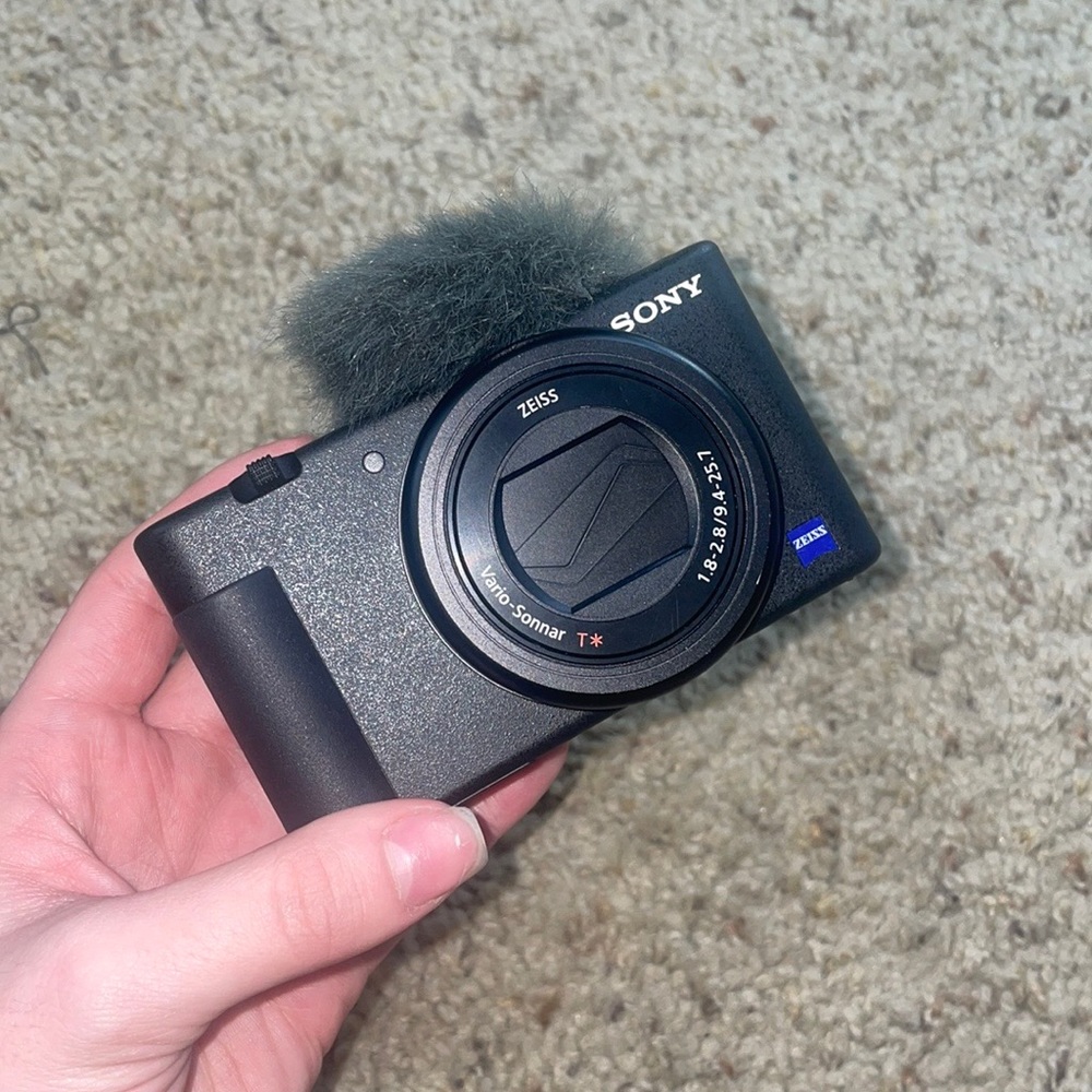 Sony - ZV-1 20.1-Megapixel Digital Camera for Content Creators and Vloggers